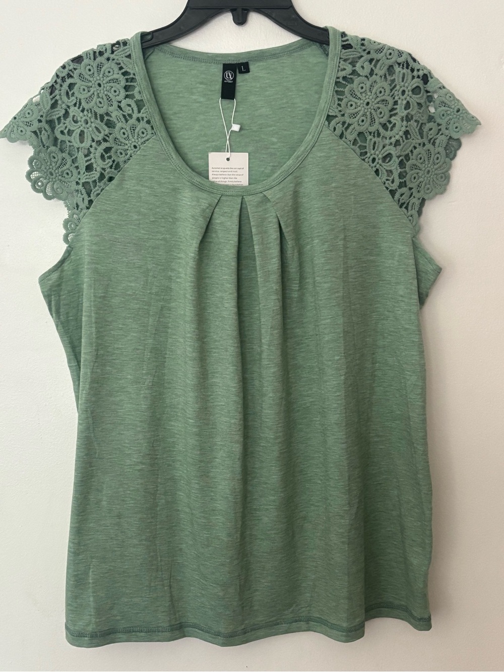 Automet Sage Green Crochet Lace Sleeve Top – Size Large – NWT